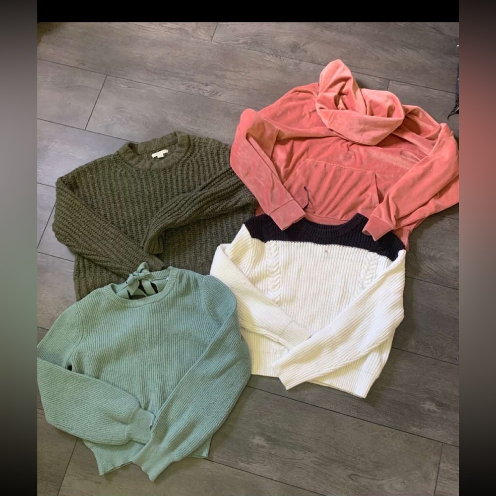 Crop sweater bundle